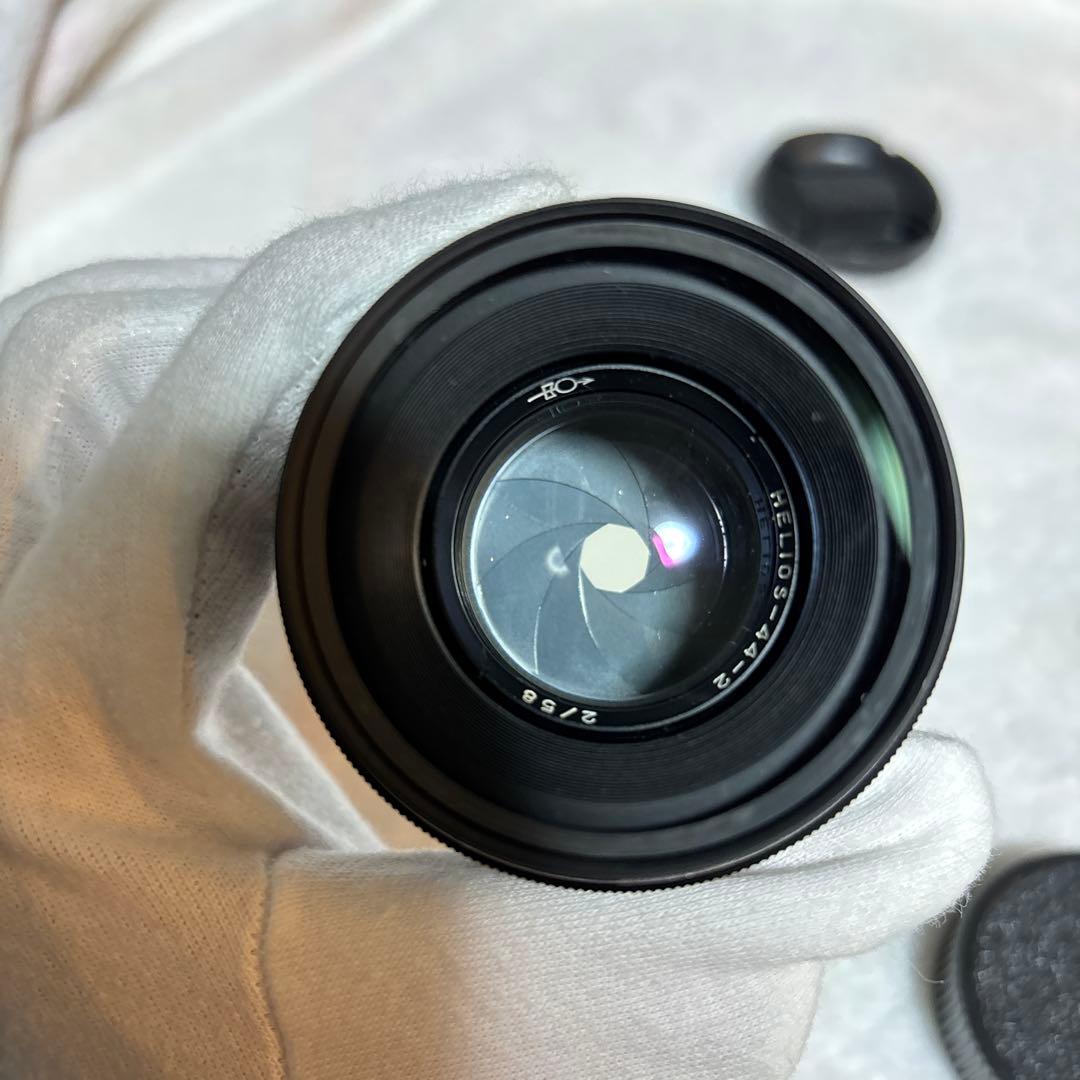 HELIOS 44-2 58mm f/2.0 ぐるぐるボケレンズ