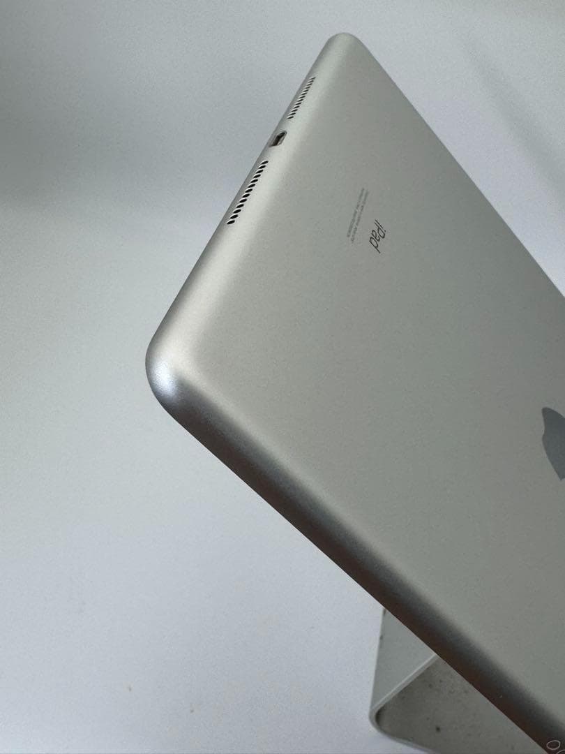 ipad 第7世代128GB シルバー