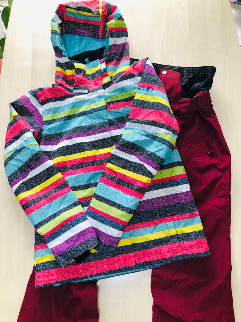 【美品】レディース　スノーボード　スキー　ウェア上下ROXY / STARISH