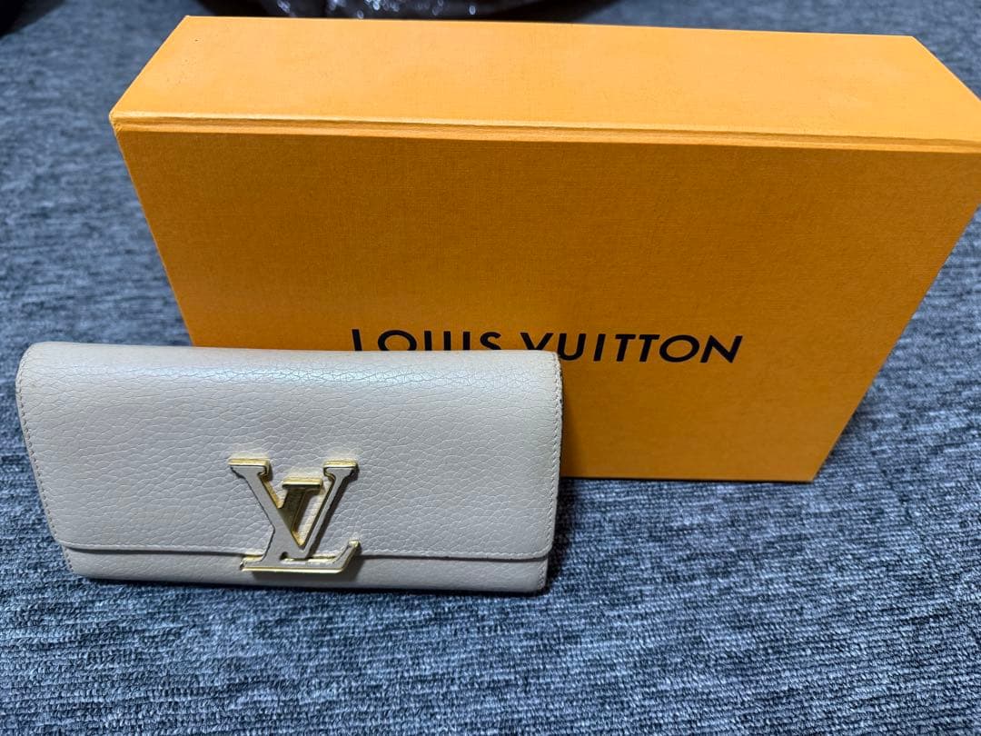 ルイヴィトン　長財布　レディース　ポルトフォイユ・カプシーヌ　箱付き　値段交渉可