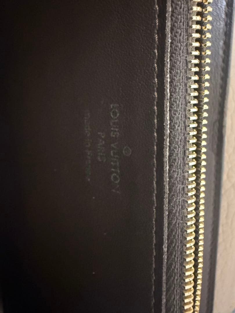 ルイヴィトン　長財布　レディース　ポルトフォイユ・カプシーヌ　箱付き　値段交渉可