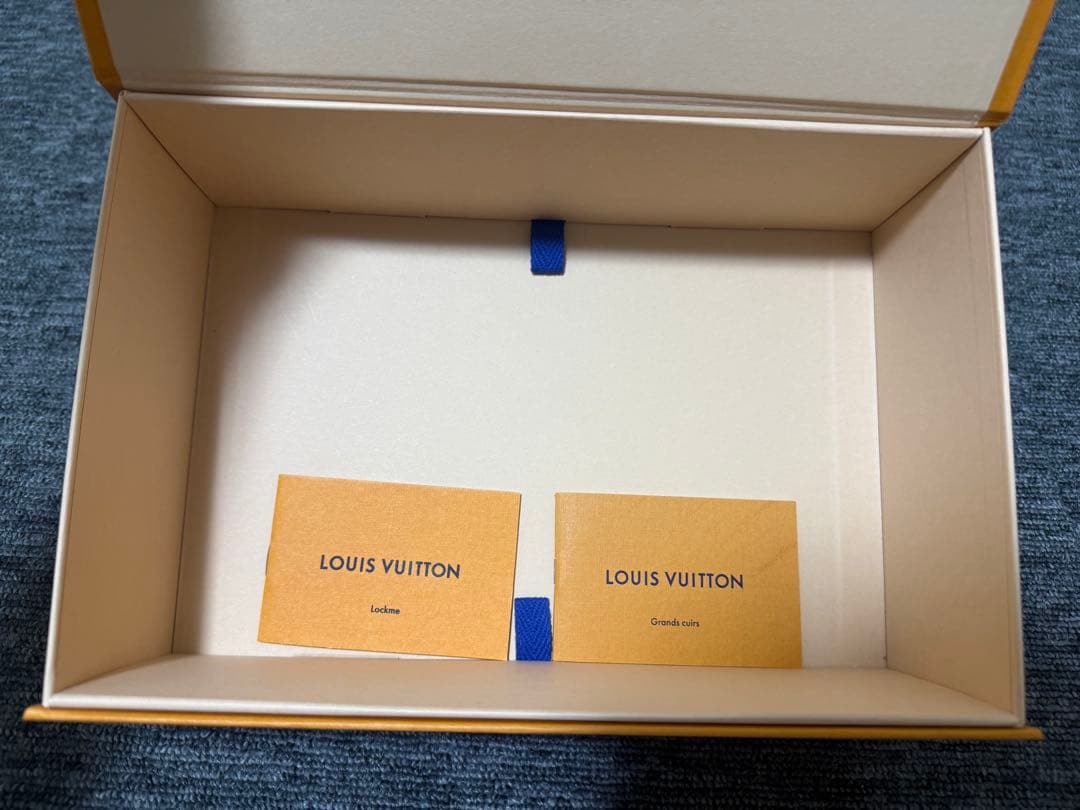 ルイヴィトン　長財布　レディース　ポルトフォイユ・カプシーヌ　箱付き　値段交渉可