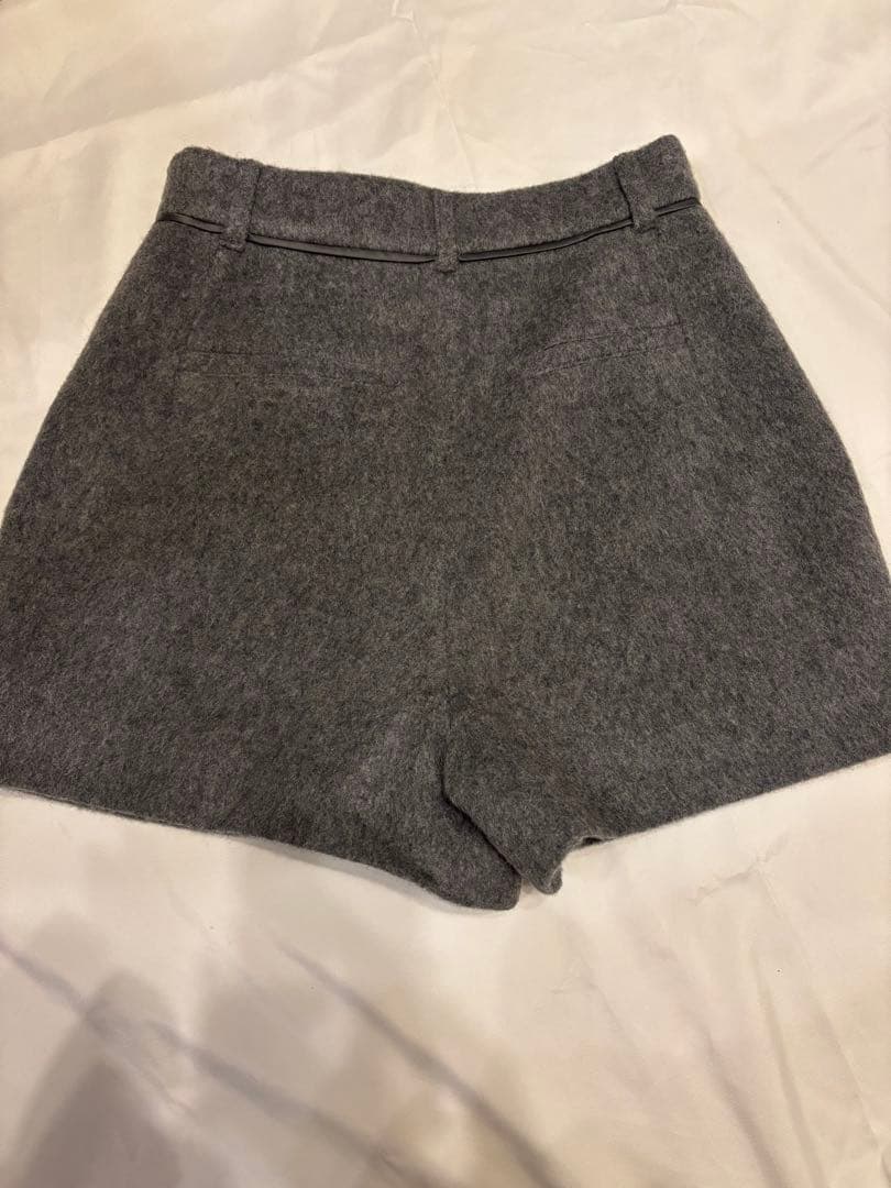 週末セール 超美品リリーブラウン グレージャケットとショートパンツ