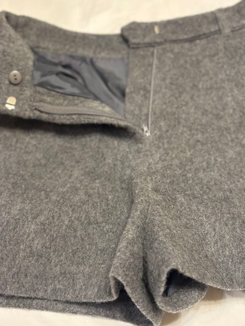 週末セール 超美品リリーブラウン グレージャケットとショートパンツ