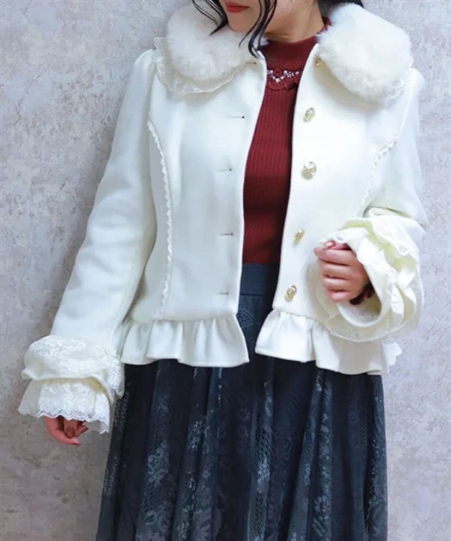 新品タグ付き★アクシーズファム★ローズリボン付フリルコートLファーベロアリボン白