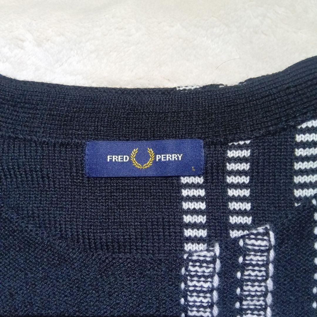 ほぼ新品　Fred Perry フレッドペリー　チェック　 ニット 黒　　L
