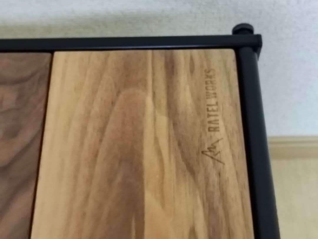 ラーテルワークス　ウッドパネルテーブル