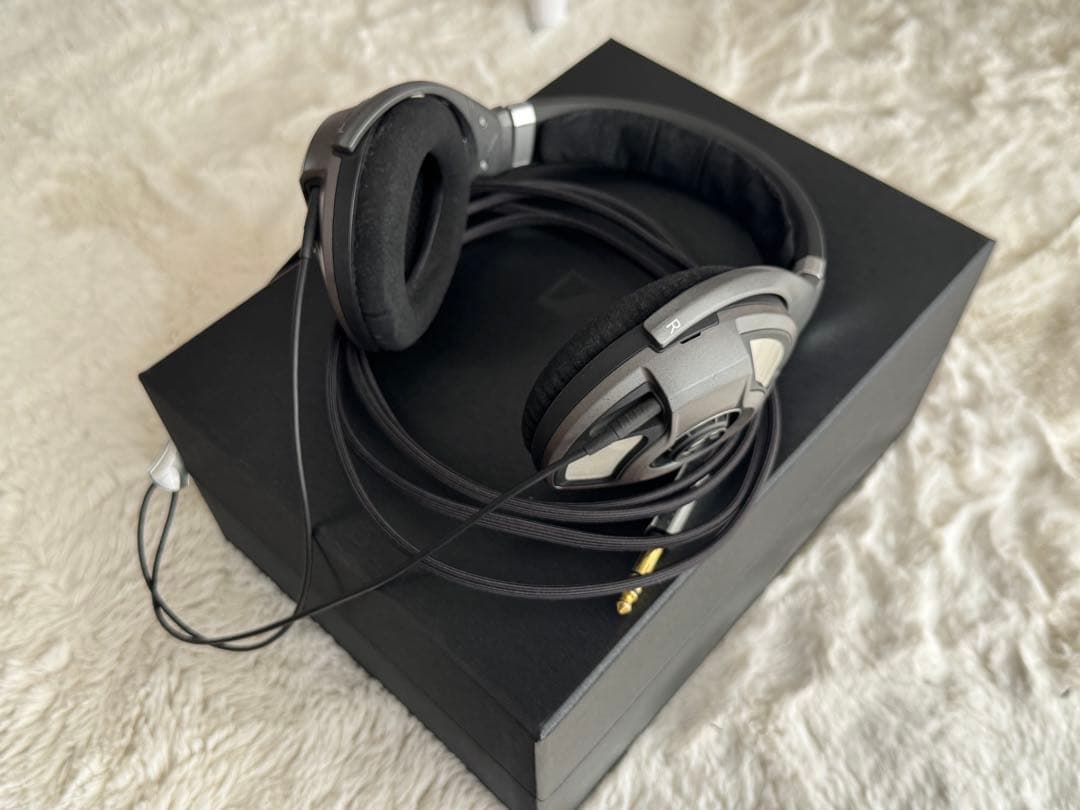 Sennheiser HD 700 ヘッドホン