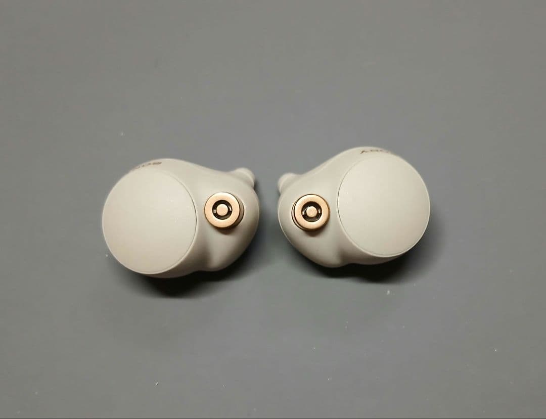 SONY　WF-1000XM4　ワイヤレス　ノイズキャンセリング　イヤホン　⑥