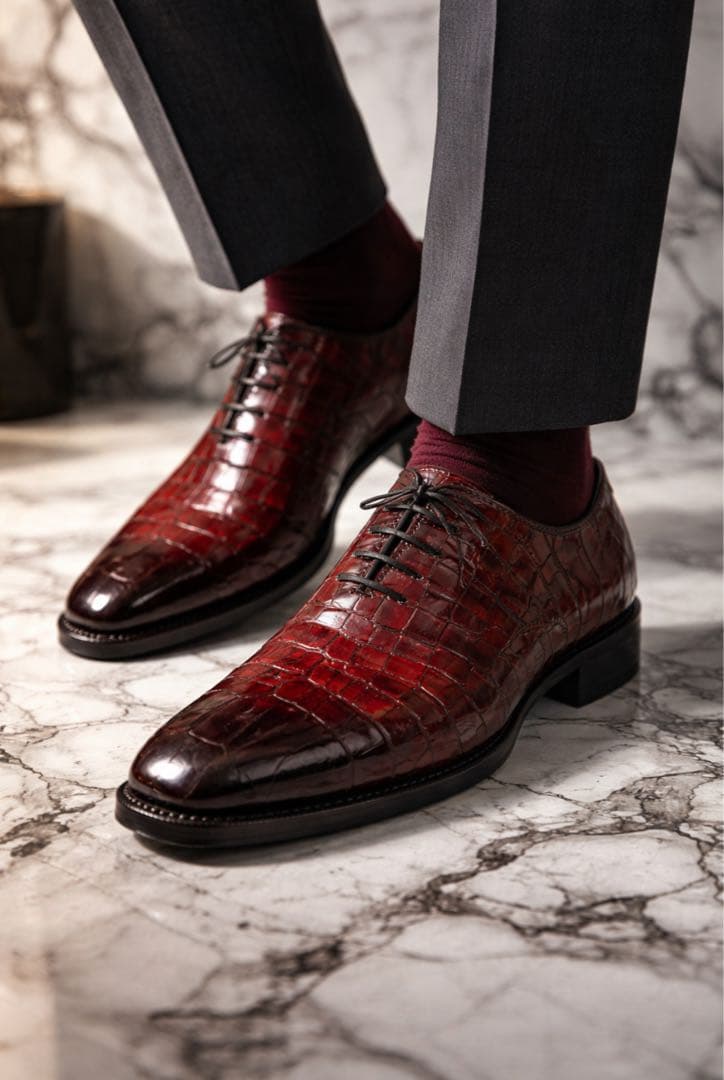 未使用　ボリーニ　レザーシューズ　8 1/2表記　ワニ革　ホールカット　革靴