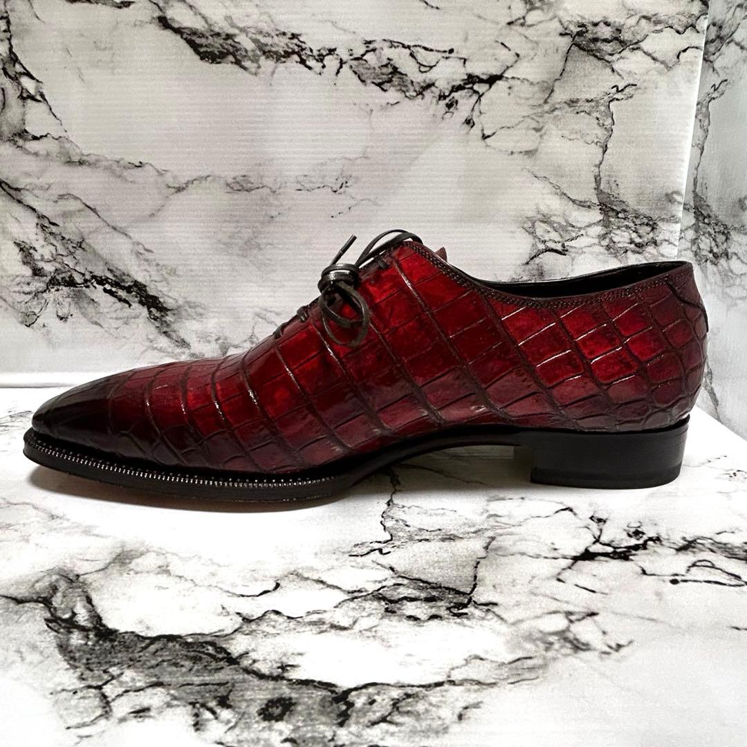 未使用　ボリーニ　レザーシューズ　8 1/2表記　ワニ革　ホールカット　革靴