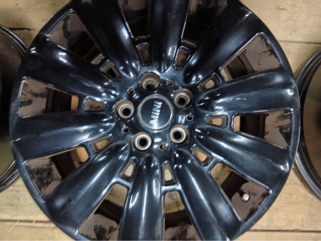 MINI F60 クロスオーバー　純正品　★ブラック★ 18インチ　4本