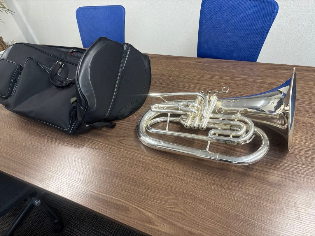 マーチングバリトン　B♭