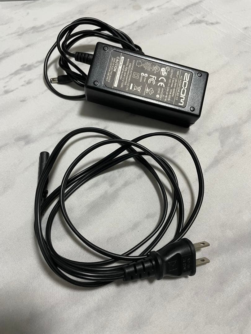 ZOOM HD16 マルチトラックレコーダー(別売りフットスイッチ付き)