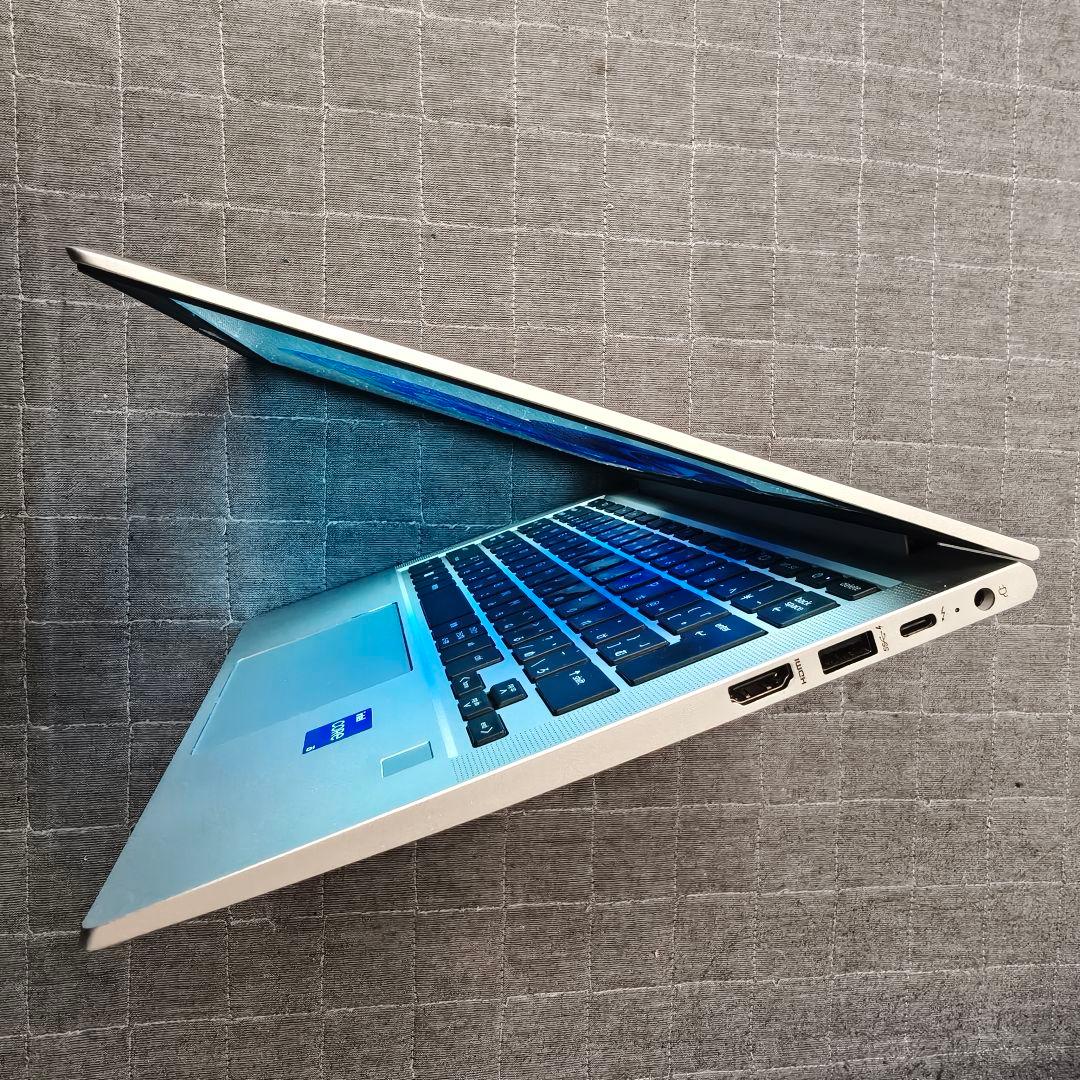 2023年5月 良好 HP 爆速12世代i5 1235u 16GB 512GB