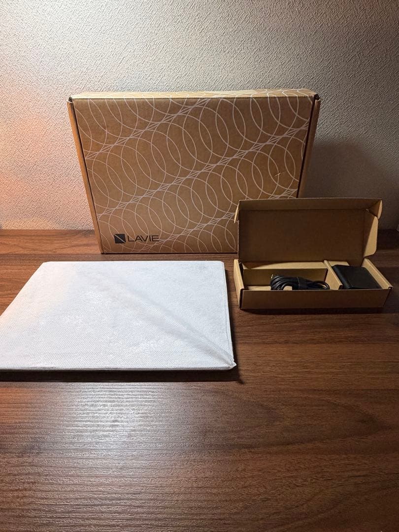 NEC LAVIE SOL 型番LN2400A 品番PC-GE1355DA1