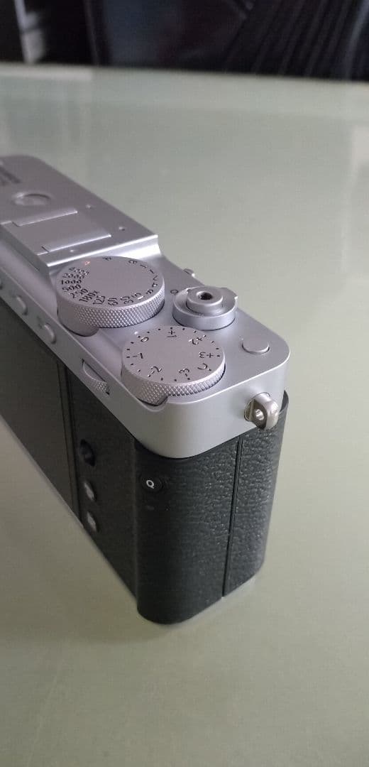 アーマド　FUJIFILM X-E5 ミラーレス一眼 シルバーボディ