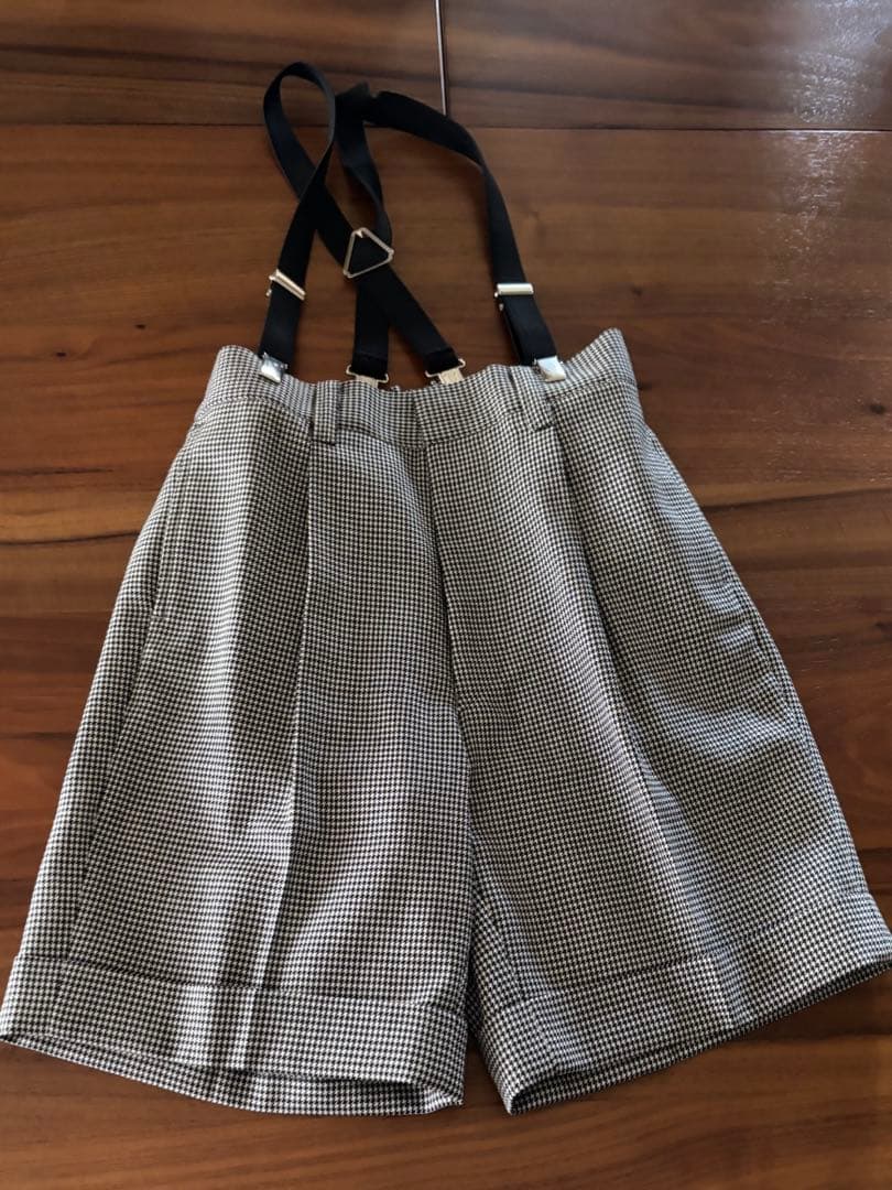 新品　ミキハウスコレクション　スーツ　130サイズ　ネクタイサービス