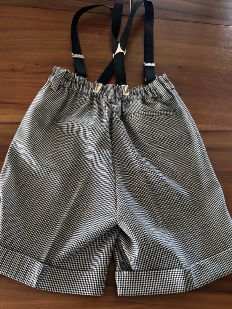 新品　ミキハウスコレクション　スーツ　130サイズ　ネクタイサービス