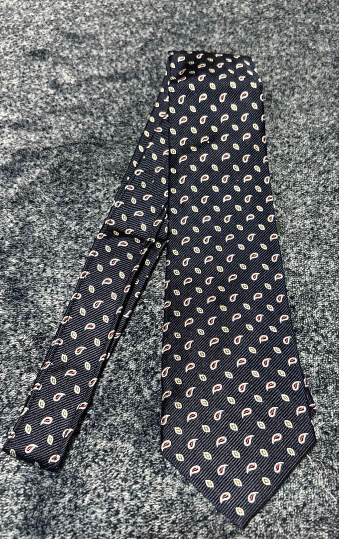 新品　ミキハウスコレクション　スーツ　130サイズ　ネクタイサービス