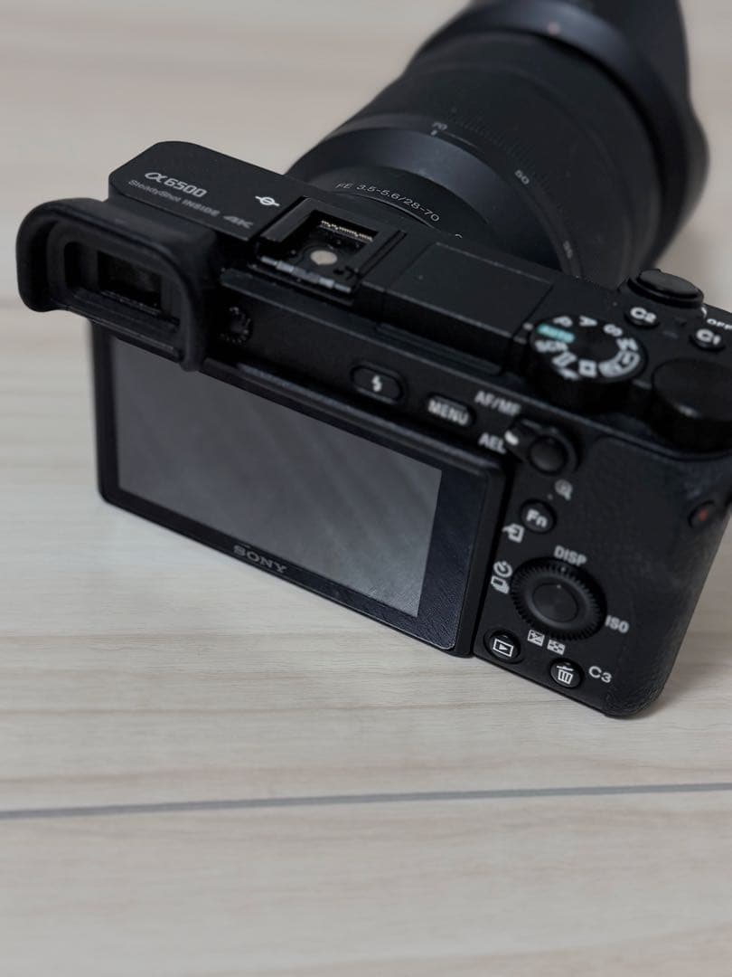 Sony α6500 ミラーレスカメラ 本体 + FE 28-70mmレンズ