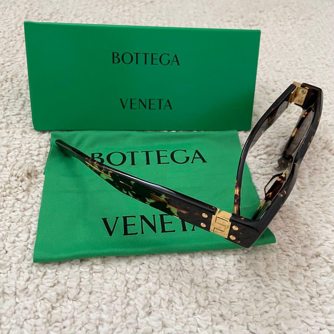 BOTTEGA VENETA ボッテガヴェネタ キャットアイサングラス