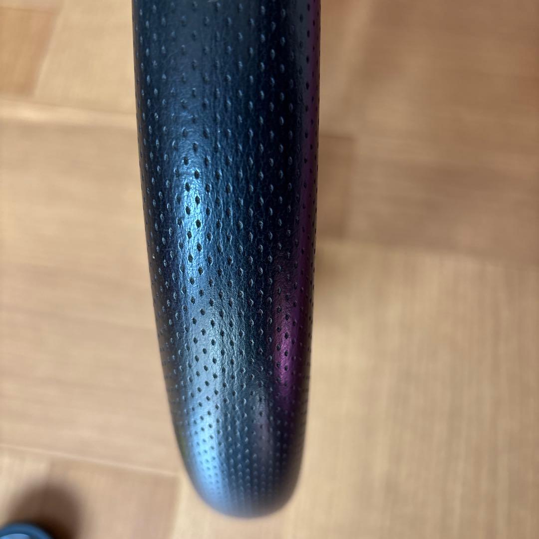 momo Competition D35 ステアリングホイール