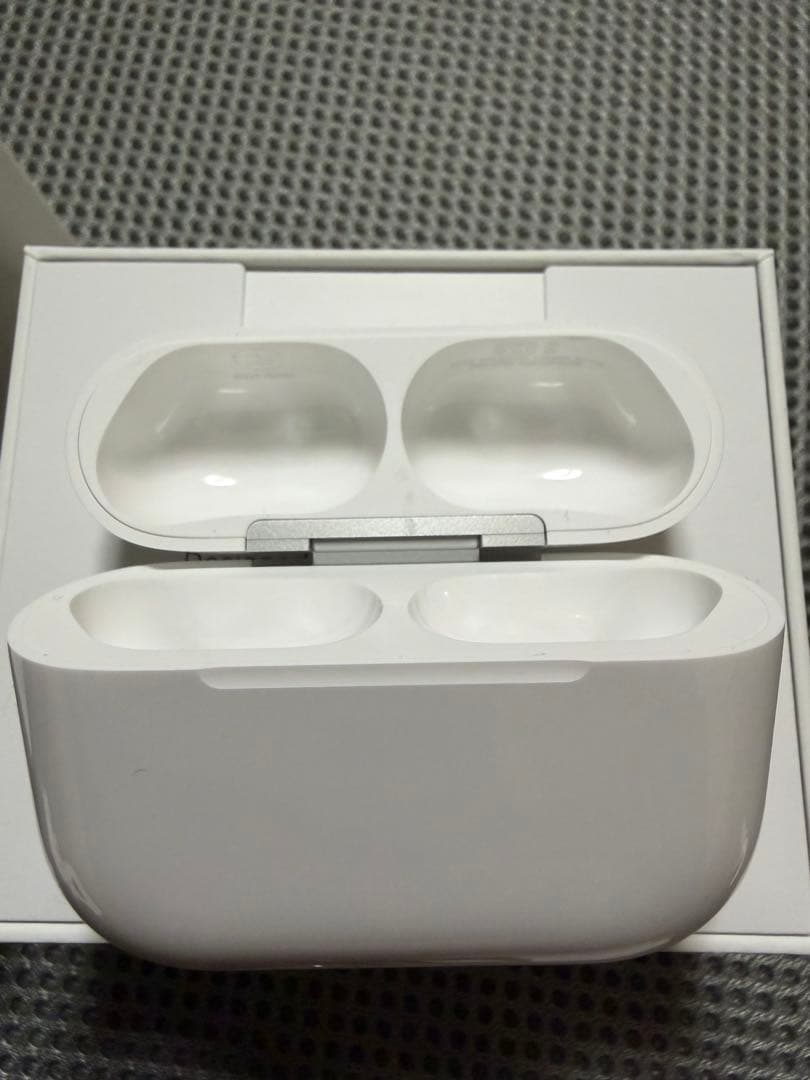 AirPods Pro (第3世代) シリコンケース付き