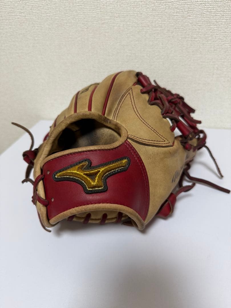 Mizuno Pro軟式グローブ ベージュ/赤