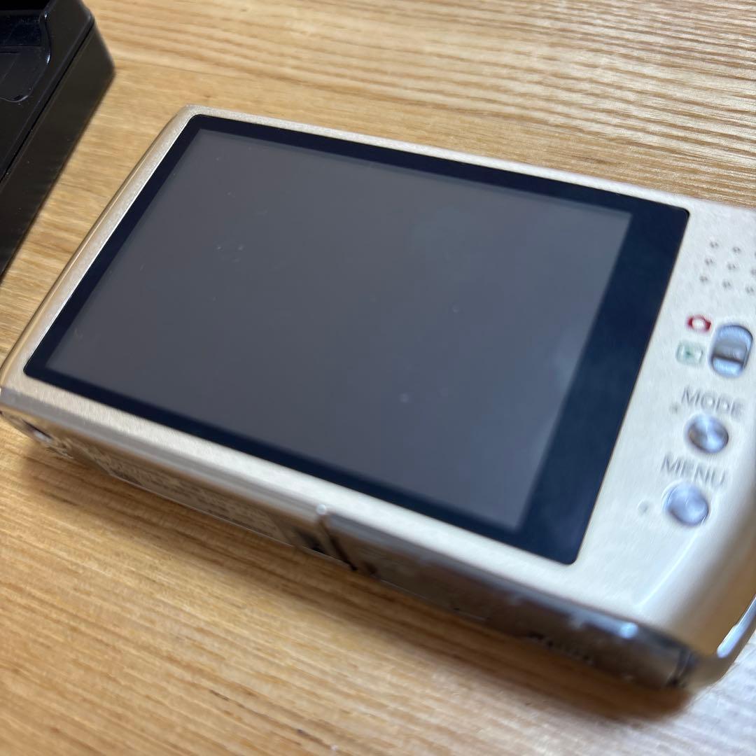 デジタルカメラ Panasonic DMC-FX70 LUMIX