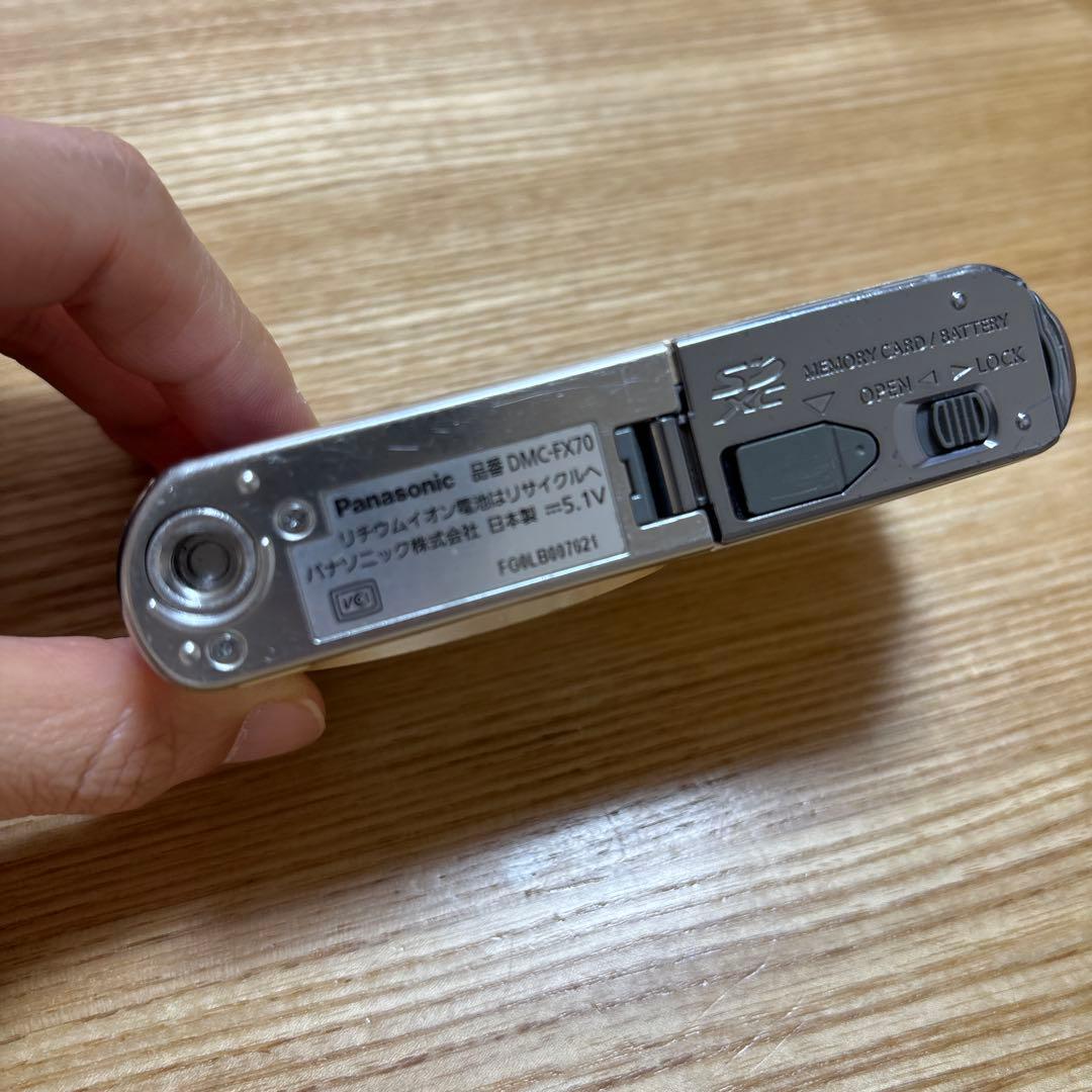 デジタルカメラ Panasonic DMC-FX70 LUMIX