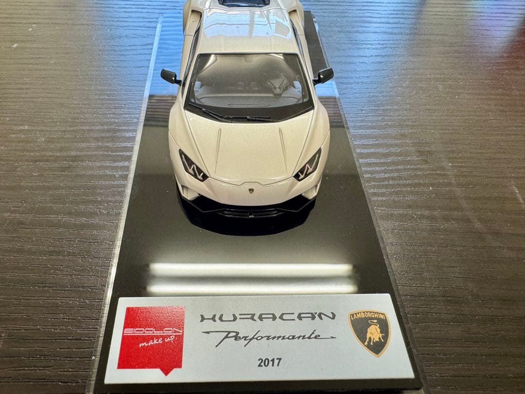 make up製 ランボルギーニ ウラカン ペルフォルマンテ パール白 1/43