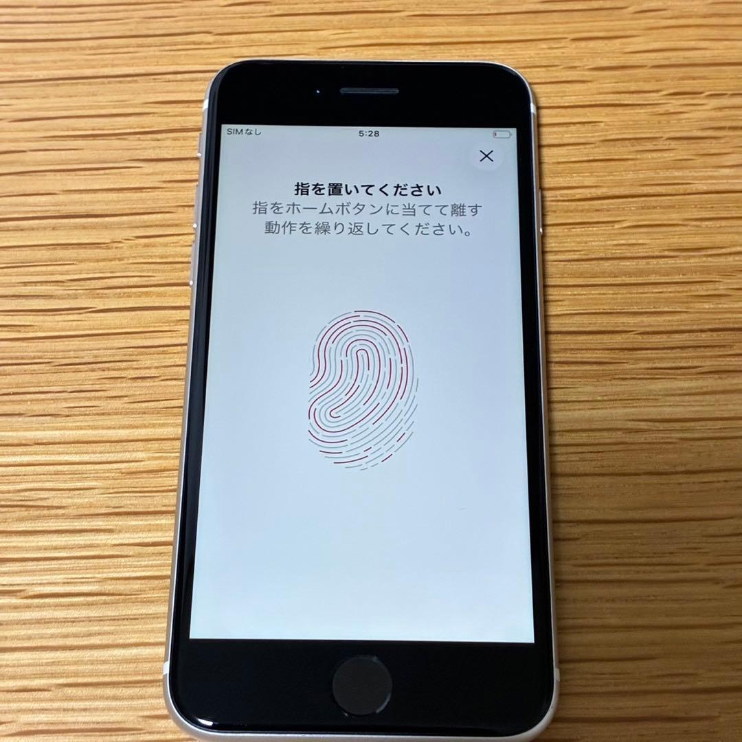 Ya17700 iPhone SE 第3世代　SIMフリー　美品