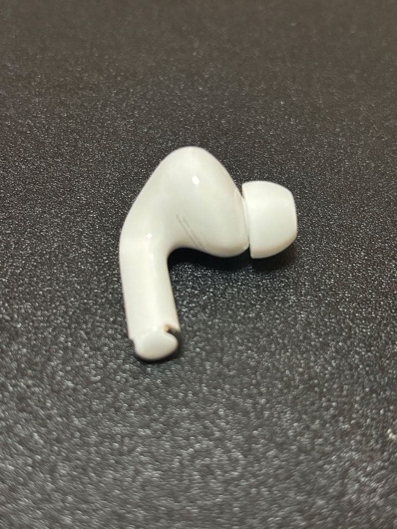 AirPods Pro第3世代の左耳　Apple