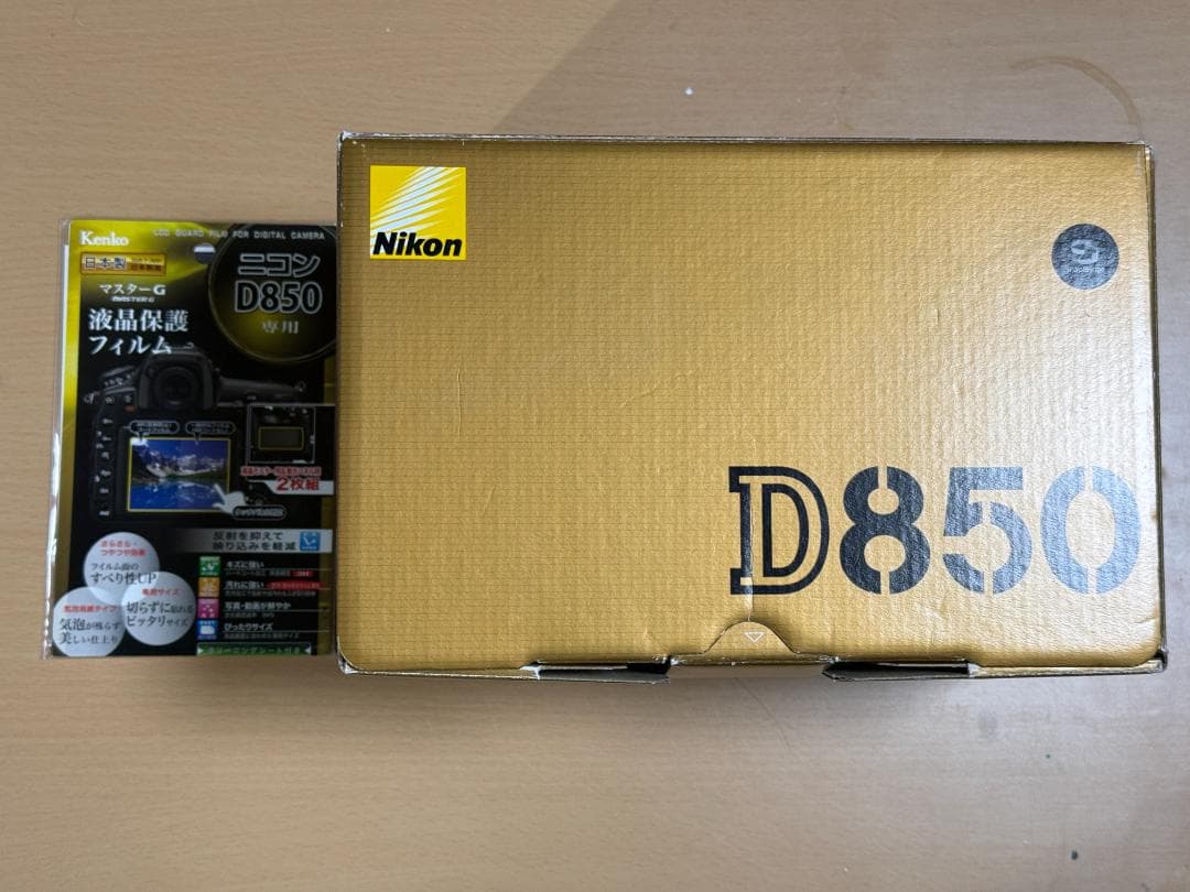 【美品・付属品完備】Nikon D850 元箱付き ＋ 新品液晶保護フィルム