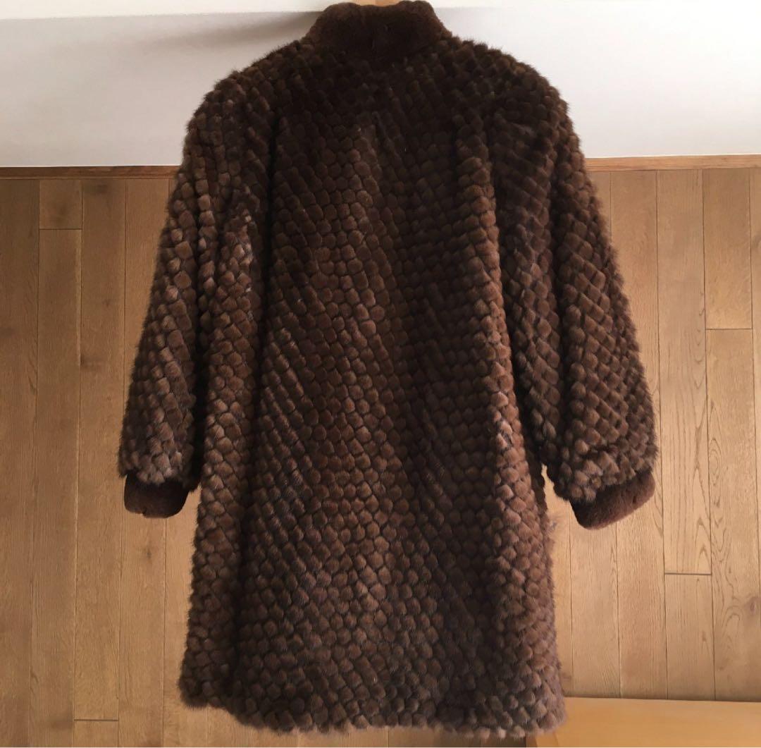 90万　極美品 SAGA MINK ミンク 　オポサム柔らか　 裏地柄　コート