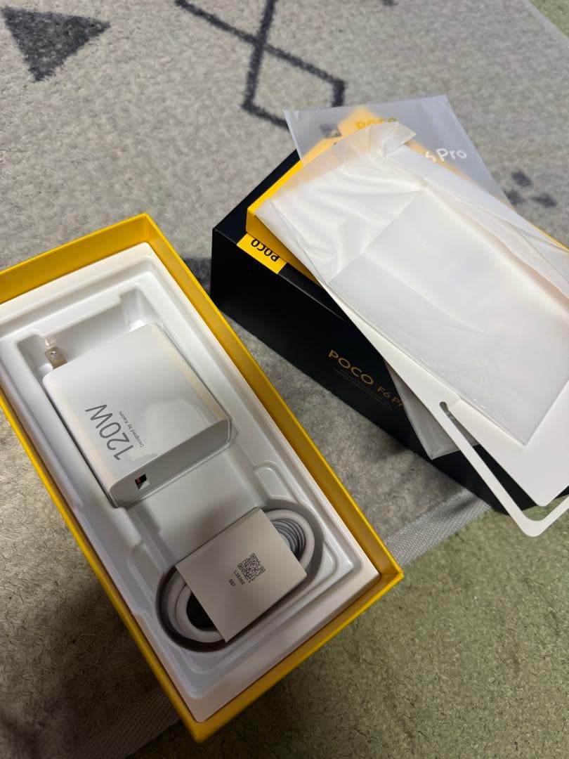 Xiaomi POCO F6 Pro 12GB+512GB ケース付き　箱付き