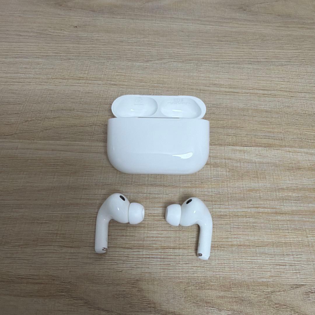 美品 AirPods Pro3 本体 ホワイト