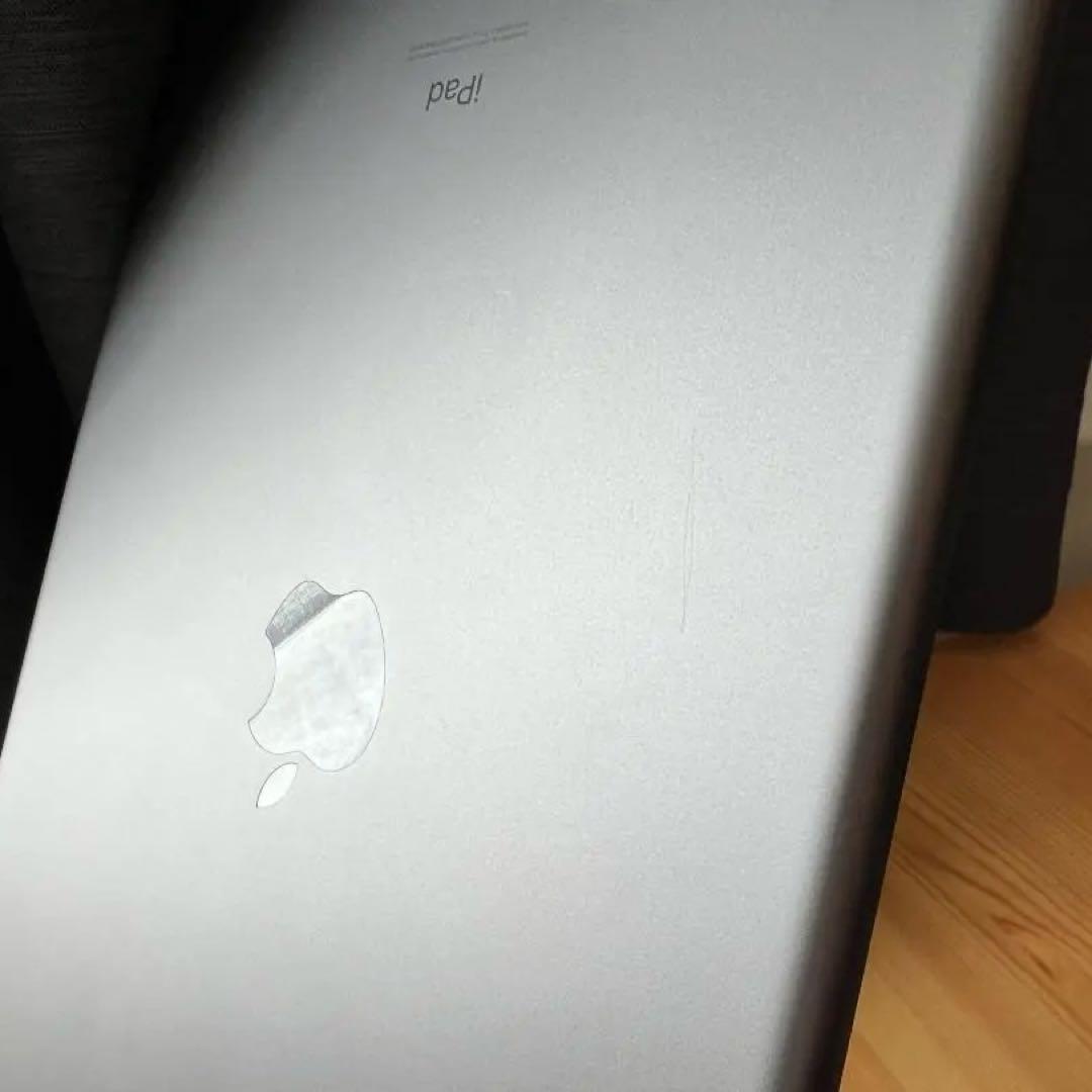 Apple iPad 第7世代 128GB 10.2インチ スペースグレー