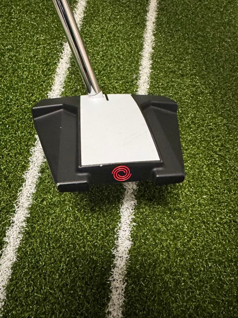 WHITE HOT VERSA TWELVE CS パター