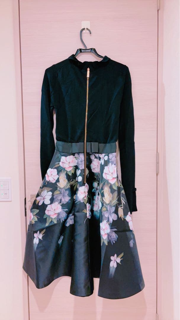 テッドベイカー　フラワープリントワンピース　2号