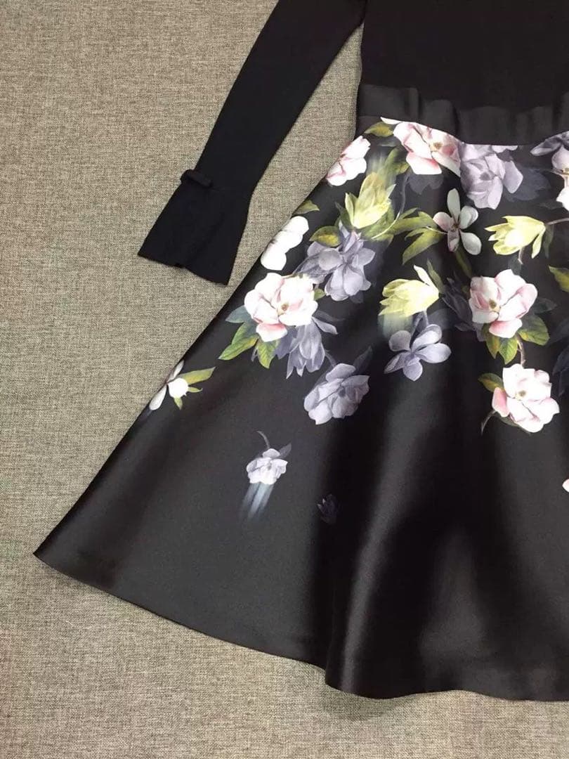 テッドベイカー　フラワープリントワンピース　2号