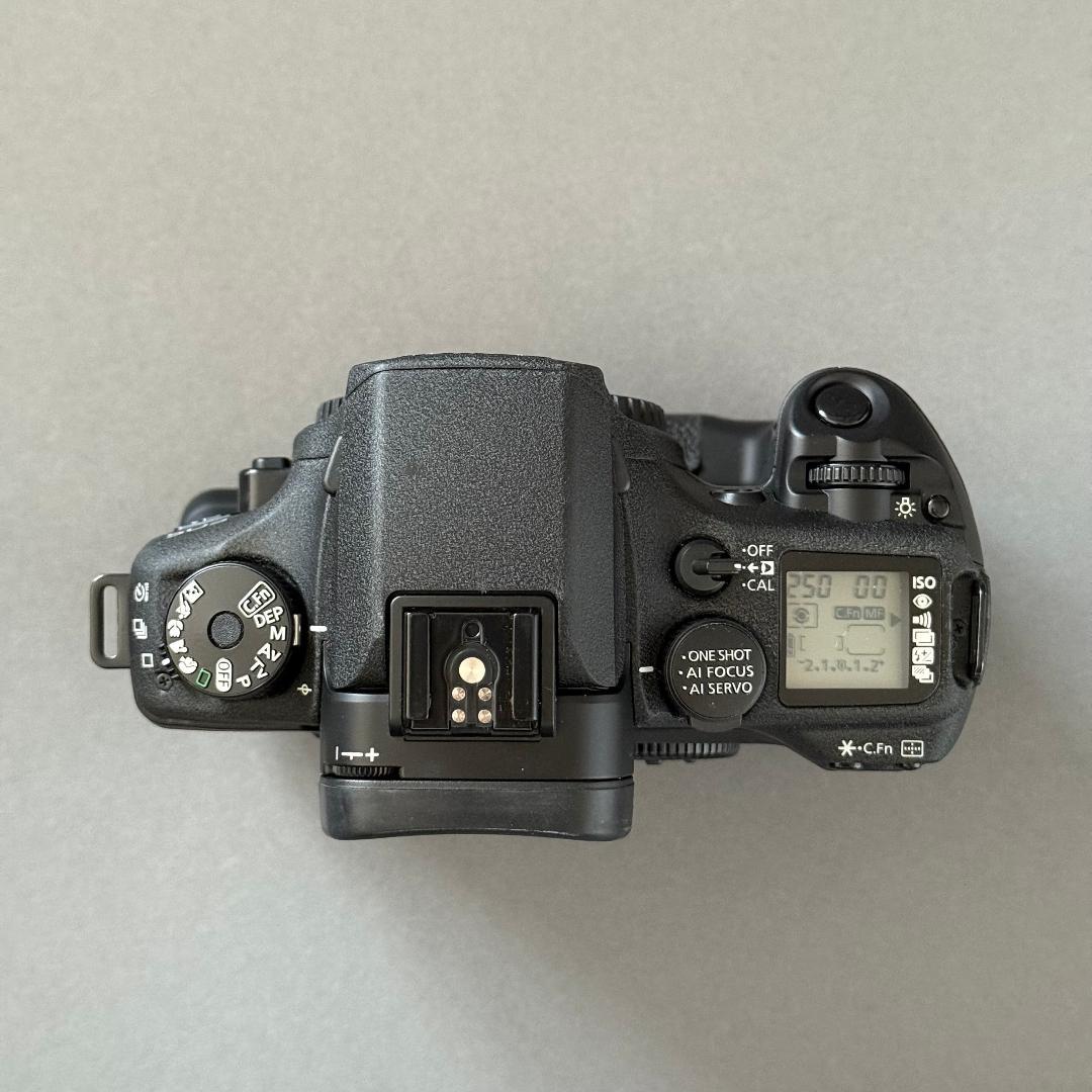 Canon EOS7s ボディ（フィルム一眼レフ）バッテリーパックBP-300付