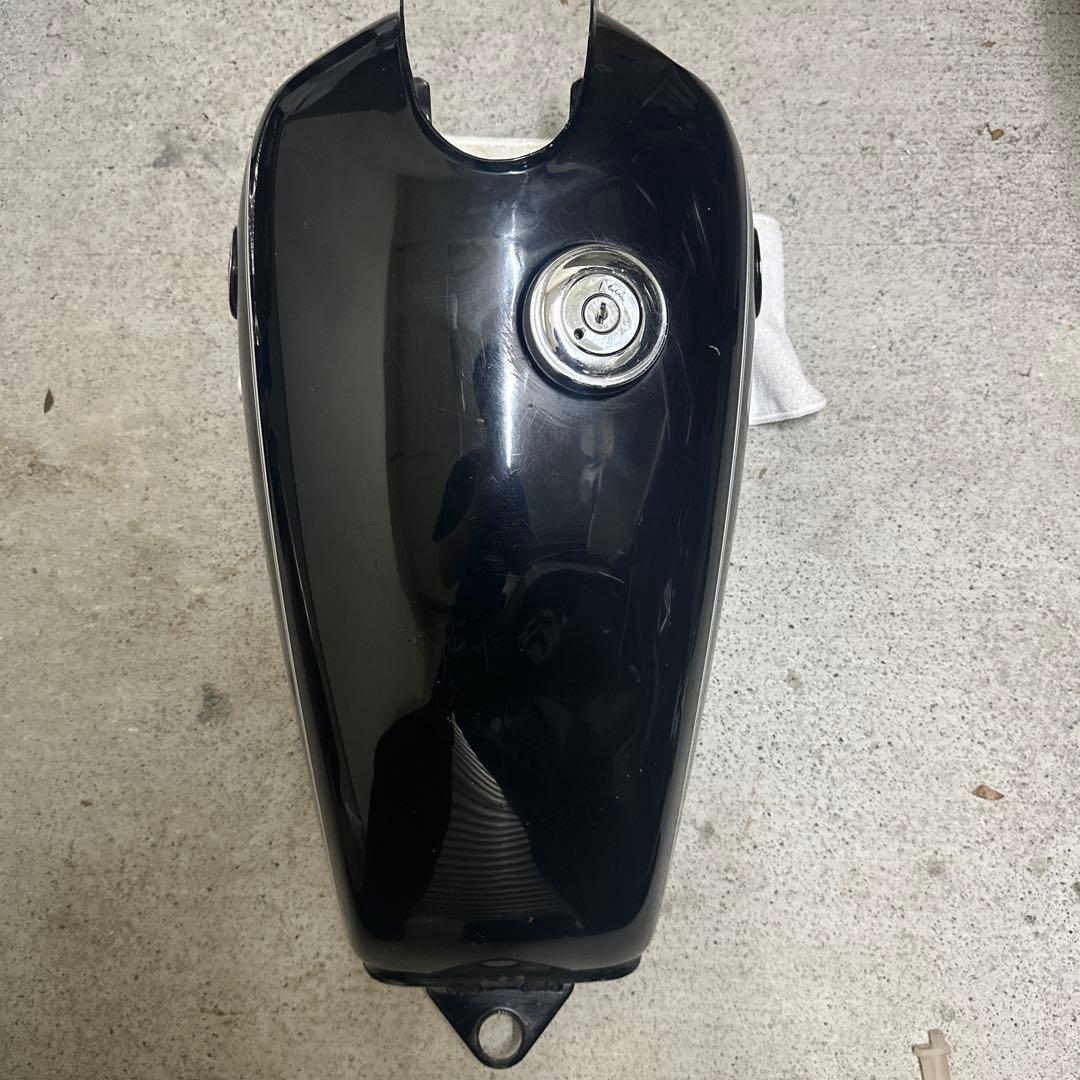 YAMAHA SR400 キャブ車 純正タンク 鍵・キャップ・燃料コック付き