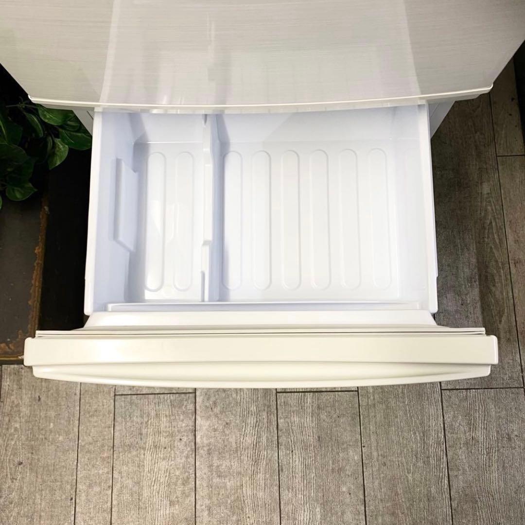 どっちも付け替えドアだから設置場所に悩まない！一人暮らしに！冷凍冷蔵庫137L