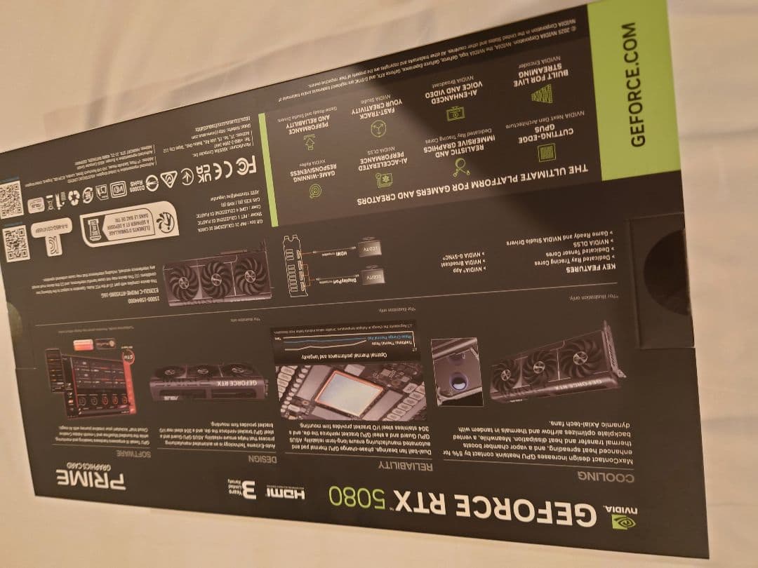 ASUS GeForce RTX 5080 16GB グラフィックスカード