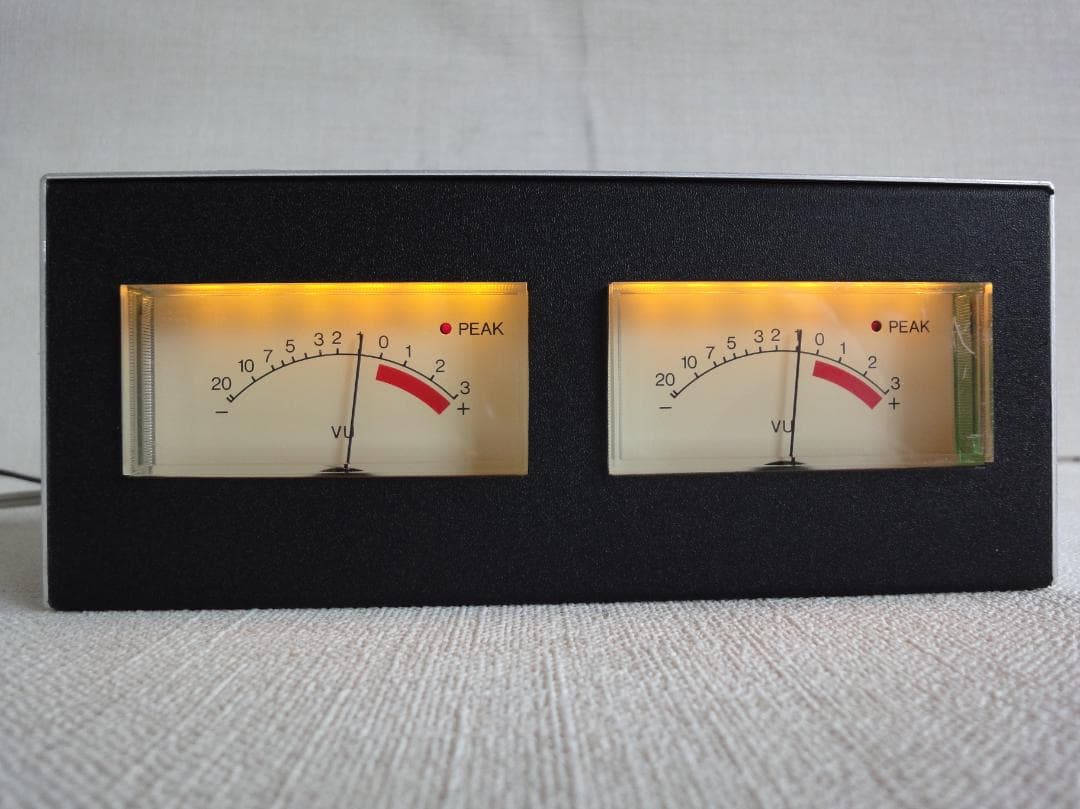 自作ステレオVUメーター218号機（YAMAHA大型ワイド・ピーク付）