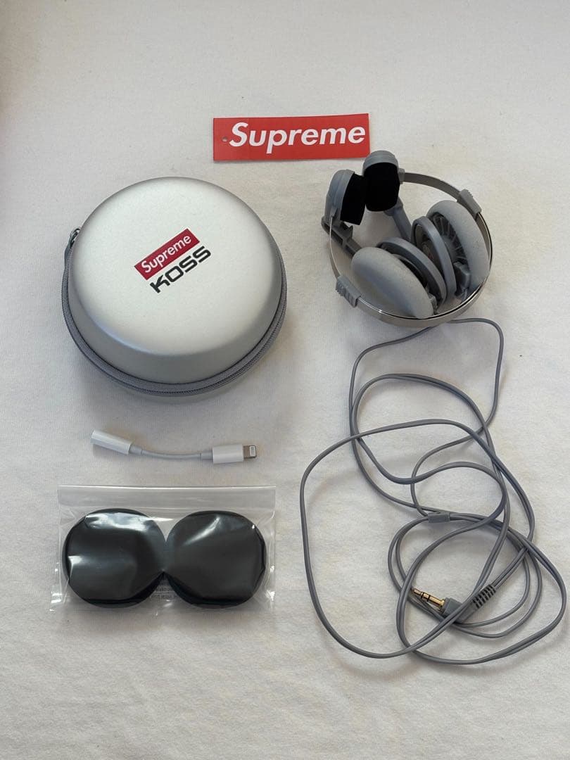 ヘッドホン Supreme KOSS Porta Pro Silver Headphones