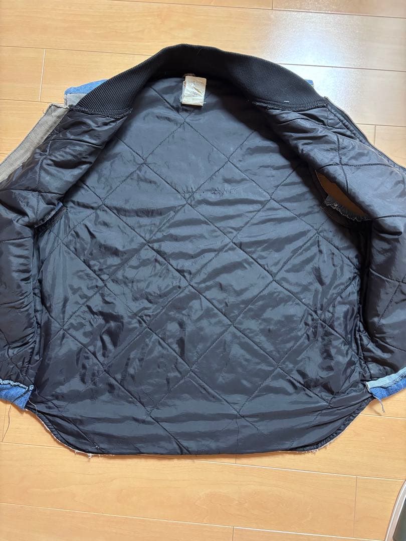 USA製　Carhartt ダックベスト　カーハート