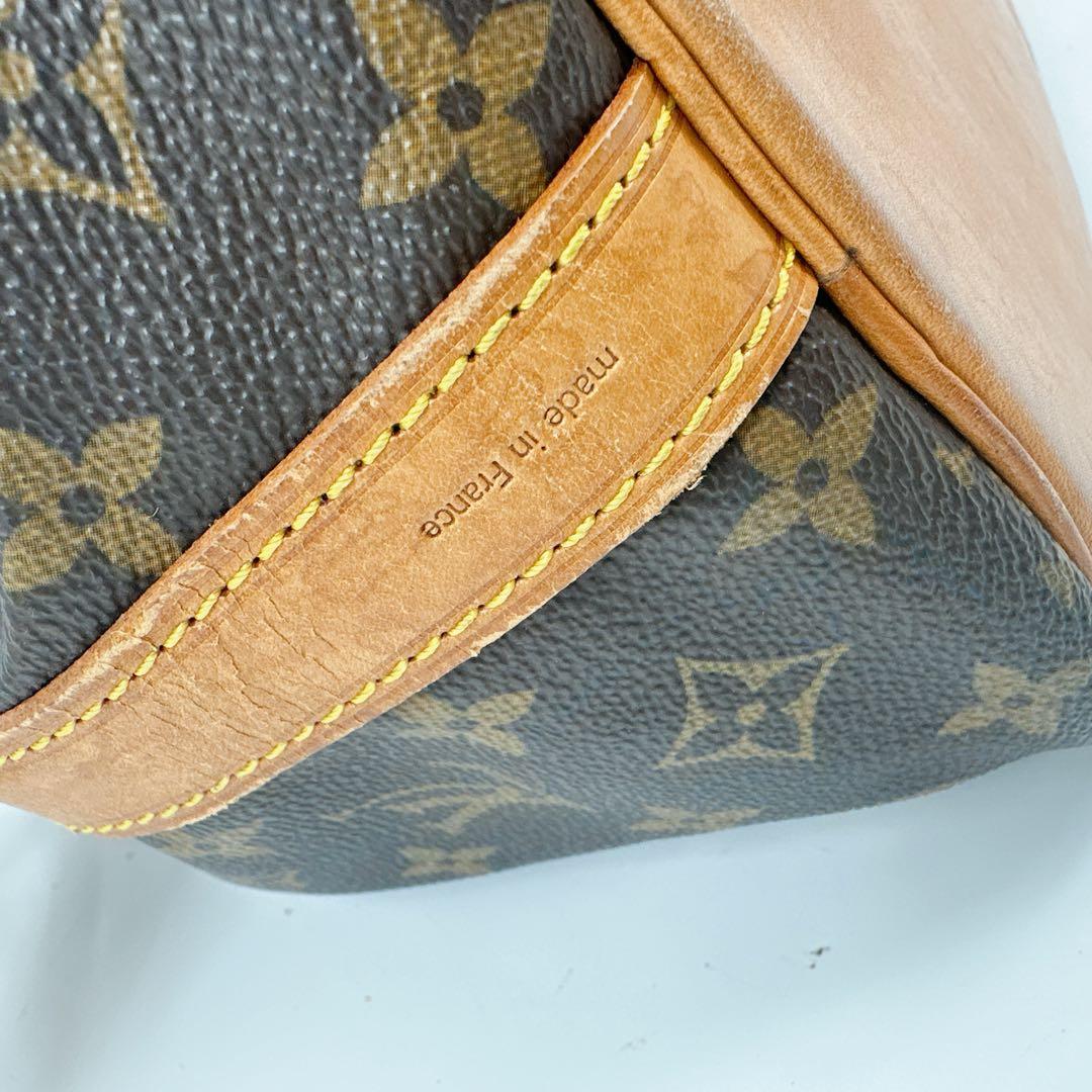 ルイヴィトン　モノグラム　巾着　ショルダーバッグ　プチノエ